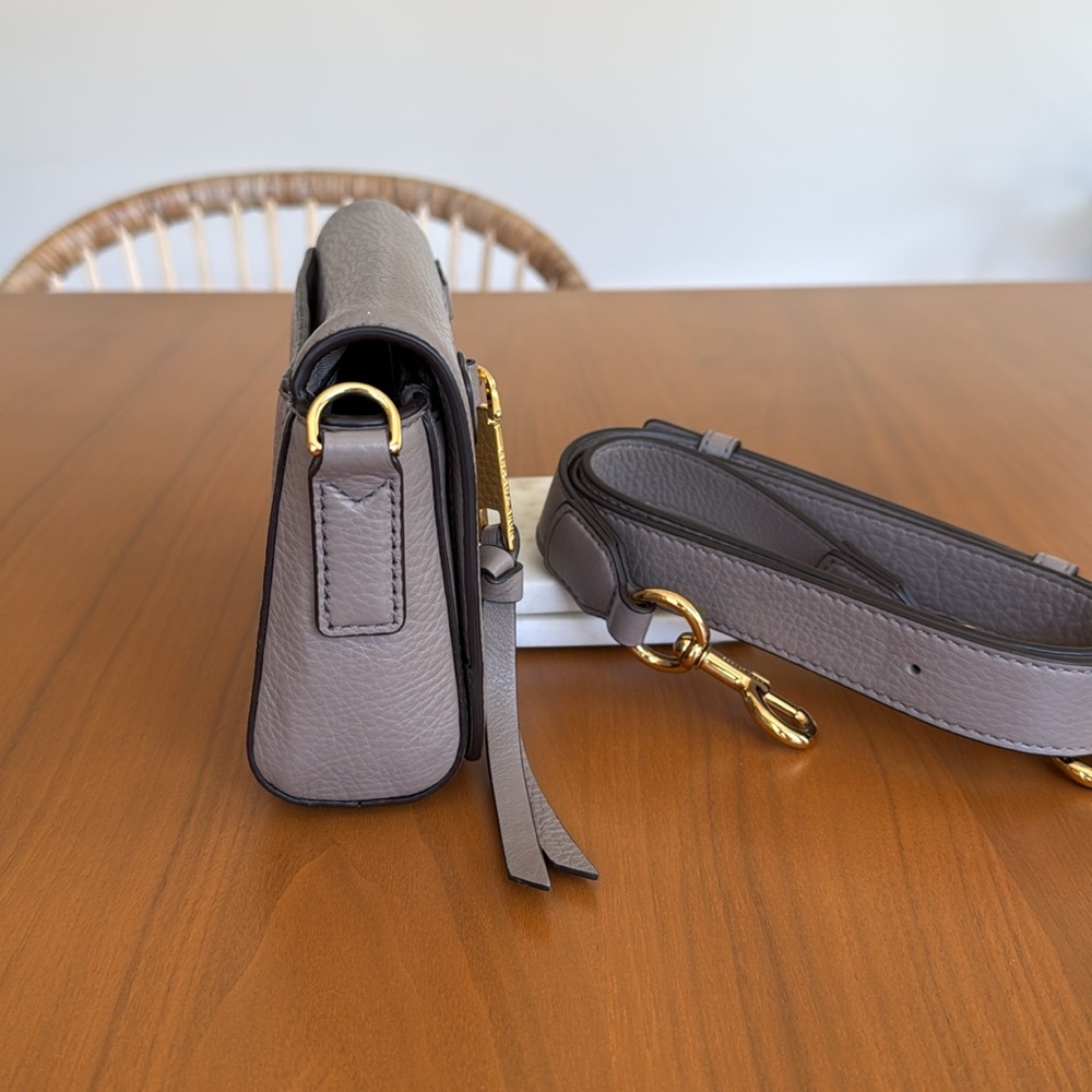 Marc Jacobs Recruit Gray/Taupe Pebbled Leather Crossbody Bag EUC - Picture 8 of 14